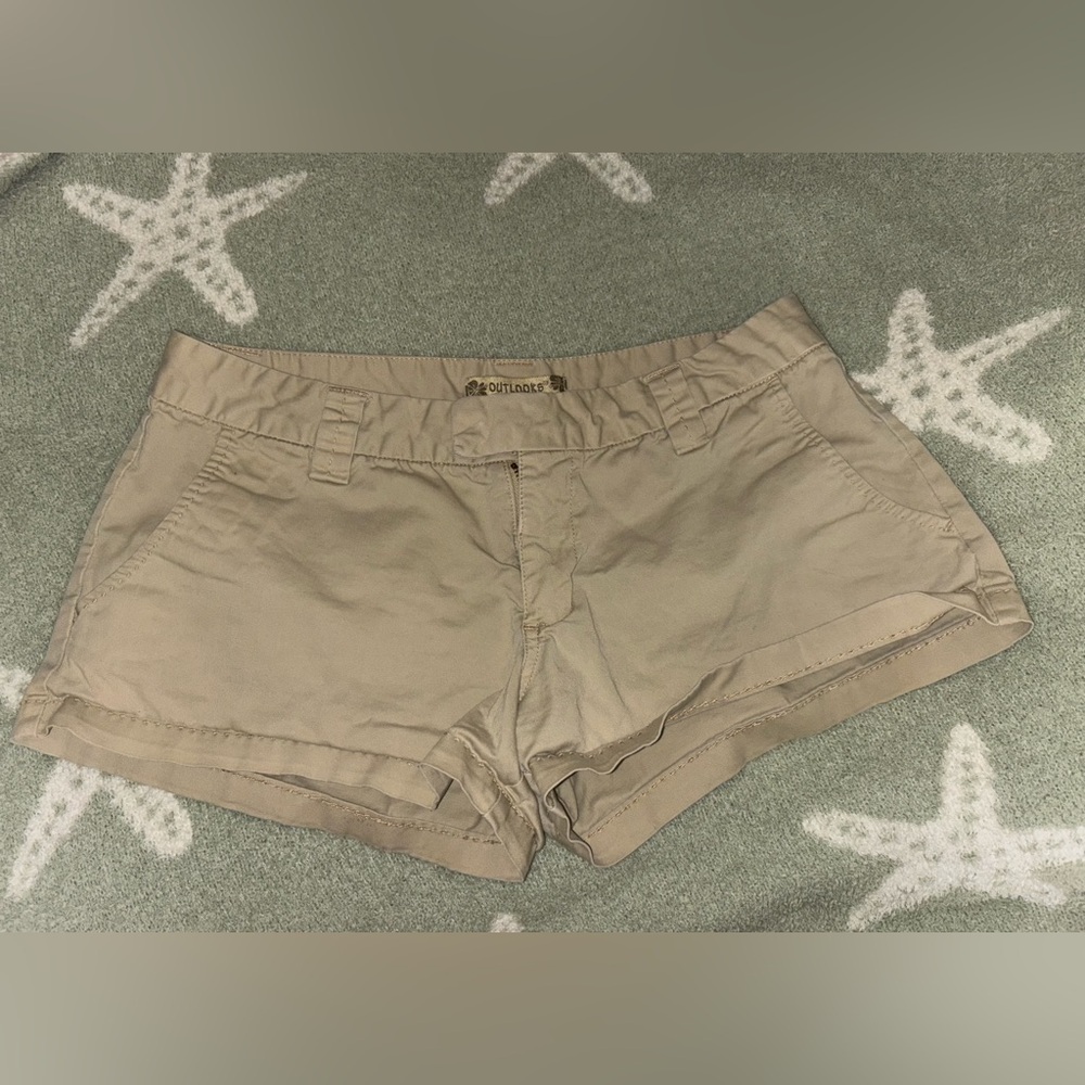 Outlooks: Juniors Y2K beachy khaki shorts